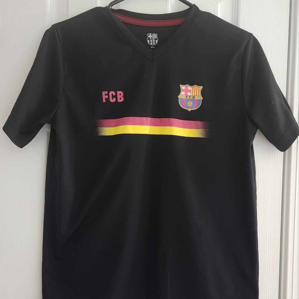 FC Barcelona Lionel Messi #10 Replica Jersey Youth XL Good used Condition
